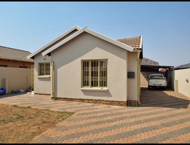 3 BEDROOM HOUSE FOR SALE IN ROODEKOP